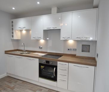 1 bedroom flat to rent - Photo 2