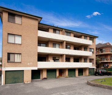 Bright 2 Bedroom Unit with LUG in a Convenient Location - Photo 1