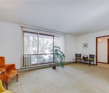 For Lease - 787 INNISFIL BEACH Road, Innisfil, Ontario - Photo 1