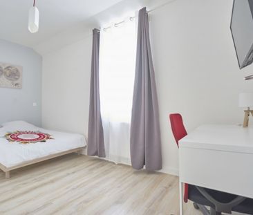 EUGENE DESCAMPS E Roommate 5 Bedrooms at Lomme - Photo 3