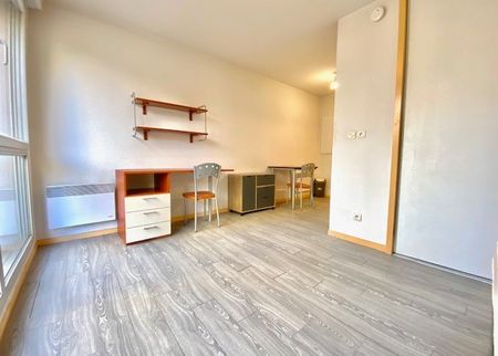 Location Appartement 1 pièce Meublé 20m² LYON 7ème - Photo 3