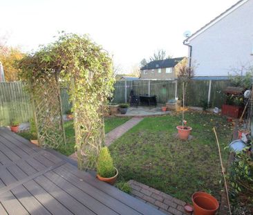 3 bedroom semi-detached house to rent - Photo 1