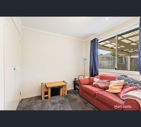 29 Irving Road, Pakenham, Vic 3810 - Photo 3