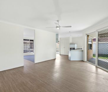 Spacious Family Living in a Quiet Coastal Pocket - Photo 2