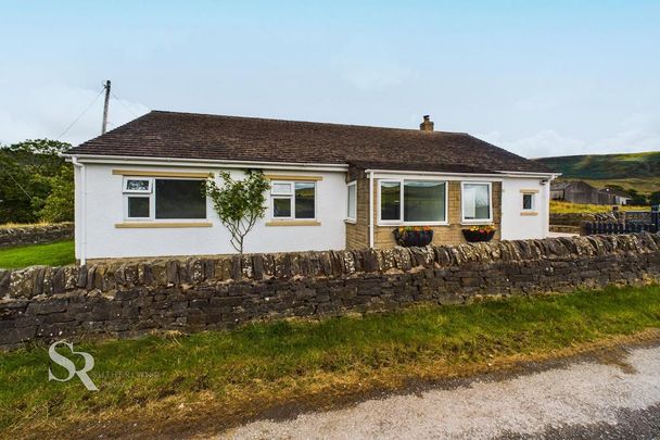 3 bedroom detached bungalow to rent - Photo 1