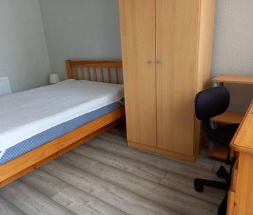 4 bedroom house share to rent - Photo 5