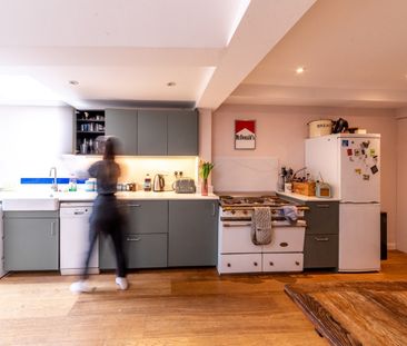 2 Bed Terraced House, Sun Ln, SE3 - Photo 3