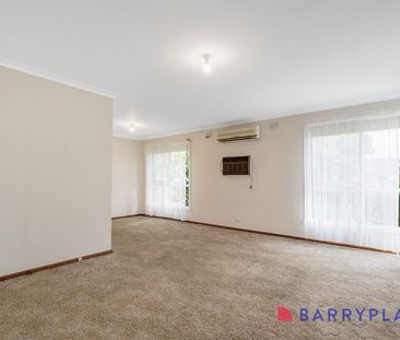 Spacious Family Home with Garden Maintenance Included! - Photo 4