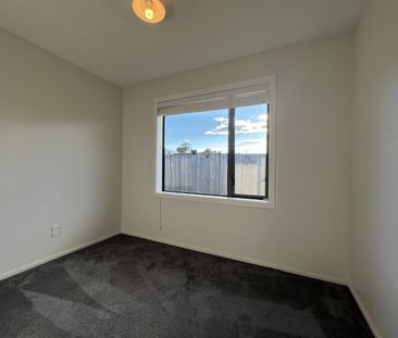 17A Vickerys Road, Wigram - Photo 5