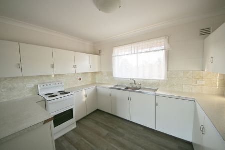 TWO BEDROOM UNIT IN 'FITZROY HEIGHTS' - Photo 4