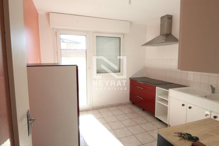 Location Appartement 3 pièces 74m² LOUHANS 71500 - Photo 3