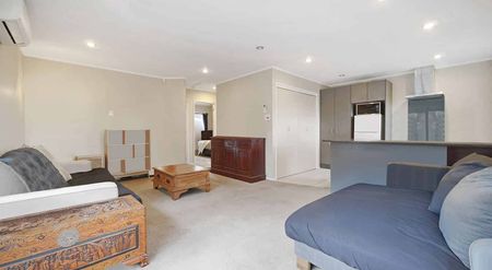 Home in the Centre of new Lynn! - Photo 4