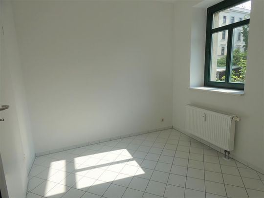 Helle, geräumige 3-Raum Whg. mit Balkon und Bad mit Fenster! - Foto 1