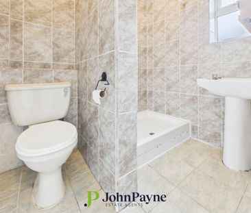 Stonebury Avenue, Eastern Green, Coventry, CV5 7FW - Photo 1