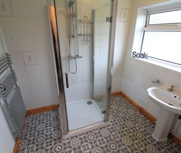 Sutton Court, Wolverhampton, West Midlands, WV4 6QW - Photo 2