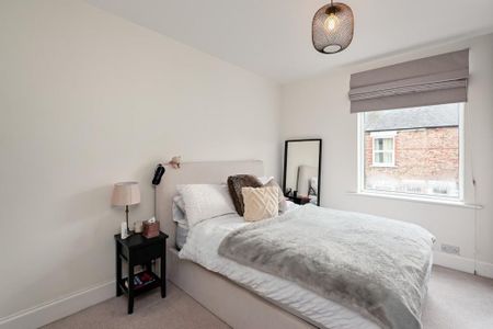 2 bedroom terraced house to rent - Photo 4