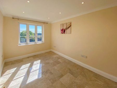 Woodditton Road, Newmarket - Photo 3