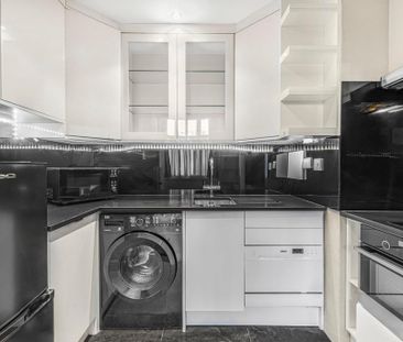 1 bedroom flat to rent - Photo 2