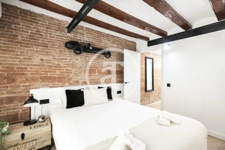 Piso de alquiler en Rda. de Sant Antoni, El Raval - Photo 4