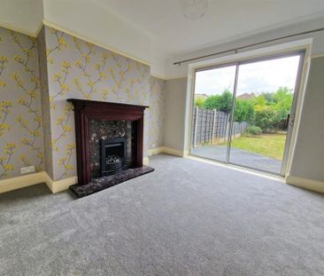 Parkway, Stockport - Photo 2