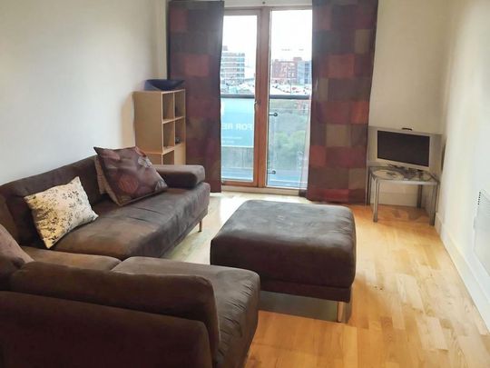 1 bedroom flat to rent - Photo 1