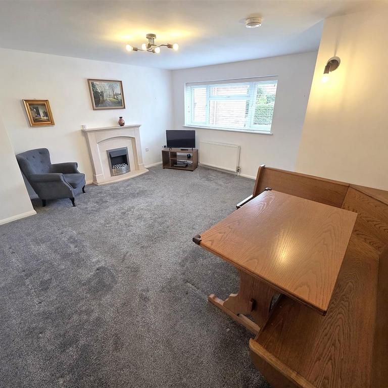 3 bedroom detached house to rent - Photo 1