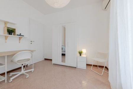 Via Urbino, Padova, Veneto 35142 - Photo 3