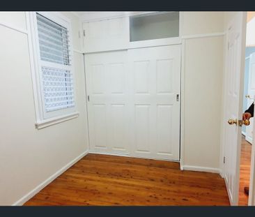 LOW-MAINTENANCE FAMILY LIVING IN MOUNT PRITCHARD - Photo 2