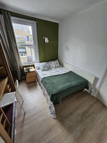 Room in a Shared House, Scales Road, N17 - Photo 3