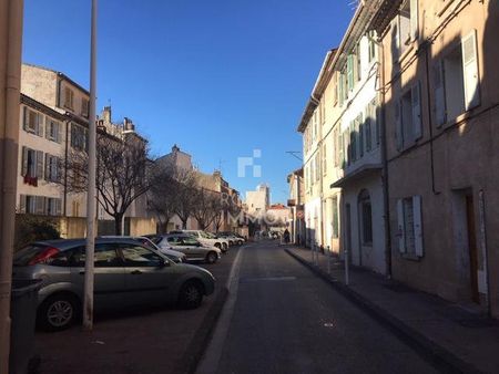 Location Appartement 2 pièces 49m² TOULON 83100 - Photo 3