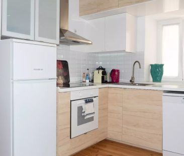 Fashionable 2-bedroom apartment for rent in Estrela - Photo 6