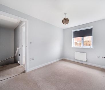 3 bedroom House To Let - Photo 2