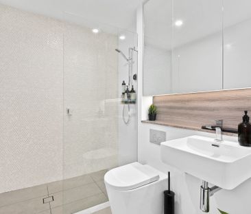 Luxury One Bedroom Apartment - Photo 1