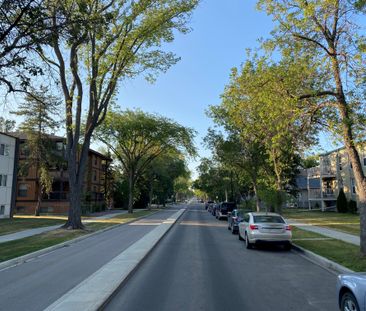 Homestead Manor - Photo 2