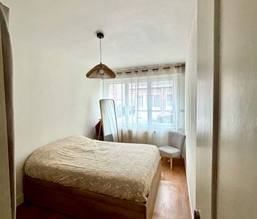 Location Appartement 2 pièces 47m² MALO LES BAINS 59240 - Photo 3