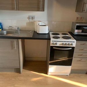 Studio to rent - Photo 2