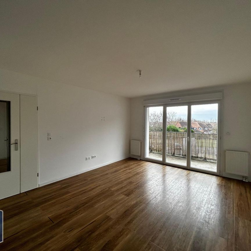 Location Appartement 3 pièces 57m² SEQUEDIN 59320 - Photo 1