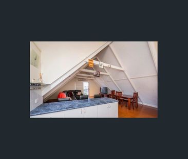 Family Comfort in a Convenient Location - Photo 3