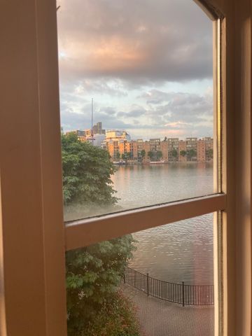 Studio Flat, Wheatsheaf Close, E14 - Photo 2