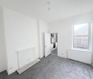 3 bedroom apartment to rent - Photo 1