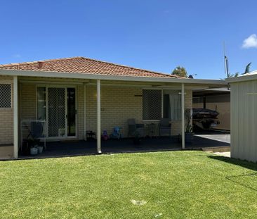 LOW MAINTENANCE 3X2 - Photo 5