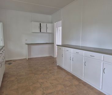 1 Nakina Street, 4215, Southport Qld - Photo 4