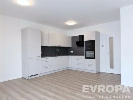 Pronájem bytu 2+kk o velikosti 69 m - Photo 2