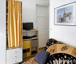 Logement à Paris, Location meublée - Photo 6