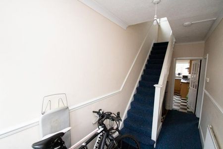 3 Bed Student house on Elmes road - Photo 5