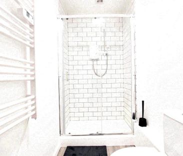 Property to rent - Photo 2