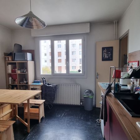 Location Appartement 2 pièces 50m² CLERMONT FERRAND 63000 - Photo 3