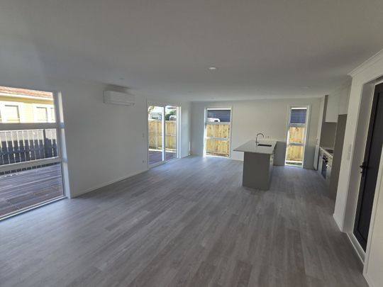 Brand New! - Photo 1