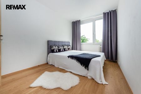 Pronájem bytu 2+kk v osobním vlastnictví 42 m², Praha 5 - Stodůlky - Photo 2