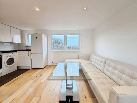 Jubilee Road, Perivale, Greenford, UB6 7HZ - Photo 2